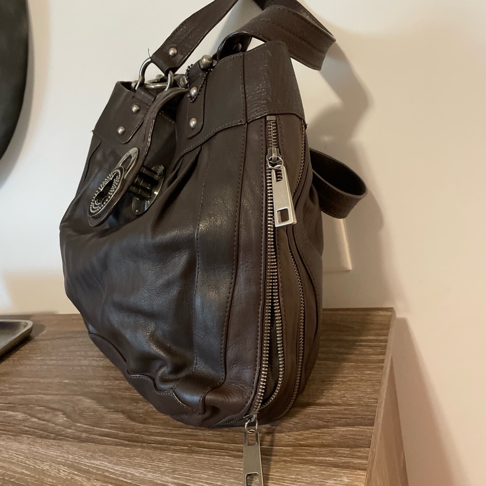 Steve Madden Tote ShoulderBag Brown Leather Flap Buckle Embellished Travel Roomy